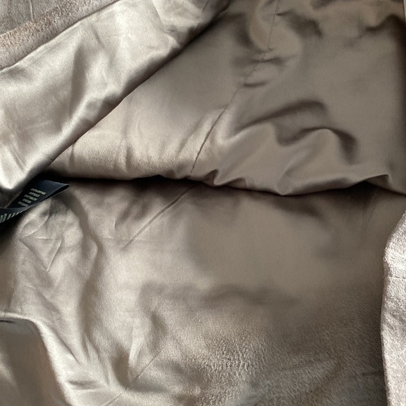 NEW Suede Mini Skirt BLANKNYC tan back zip lined Size 30
Ch - Picture 4 of 9